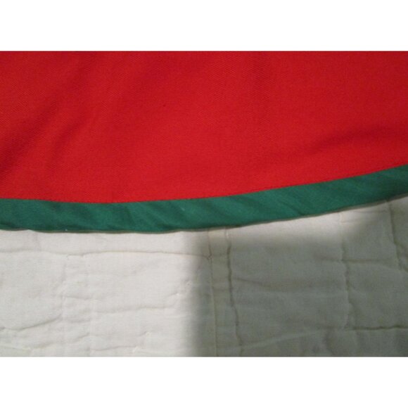 Vintage Holiday Tree Skirt With Heart Birds Reindeer Embroidery Poly Blend GUC - Picture 12 of 16